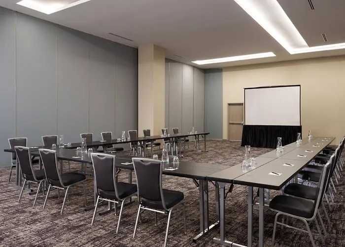 Ac By Marriott Universities At The Capitol Hotel 3*