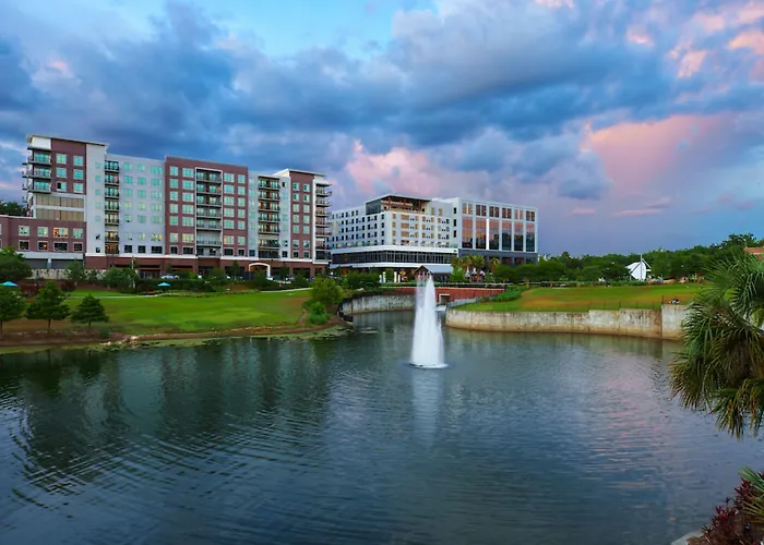 Ac By Marriott Universities At The Capitol Hotel