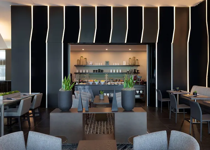 Hotel Ac By Marriott Universities At The Capitol 3*
